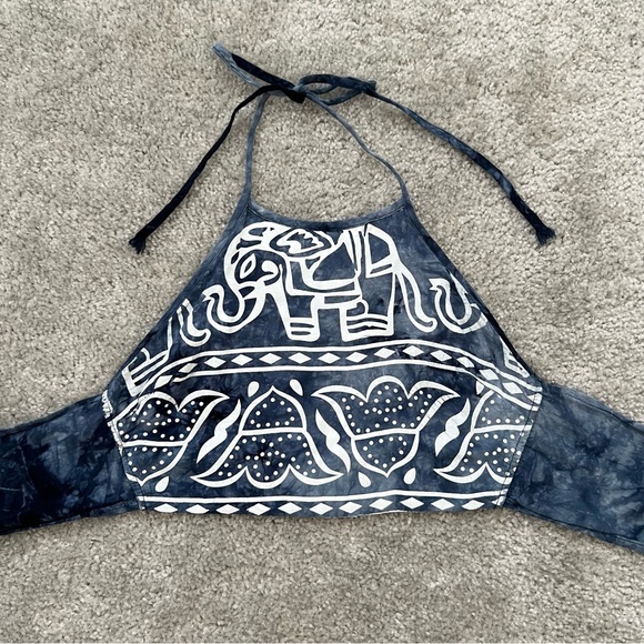 REVERSE Two Piece Set - Picture 10 of 11